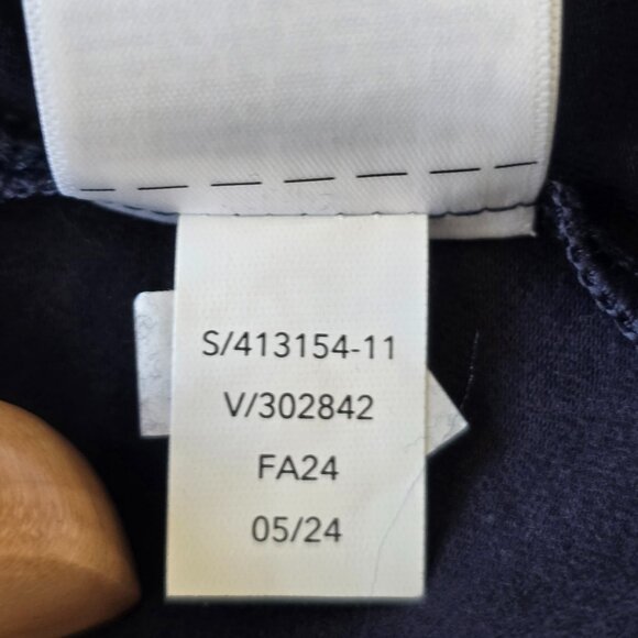 Athleta Essential V-Neck Tee - Picture 7 of 8